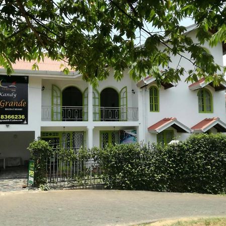 Kandy La Grande Holiday Resort Esterno foto